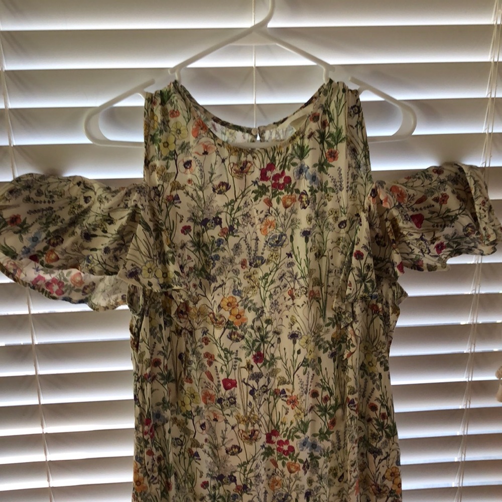 H&M’s cut out shoulder dress